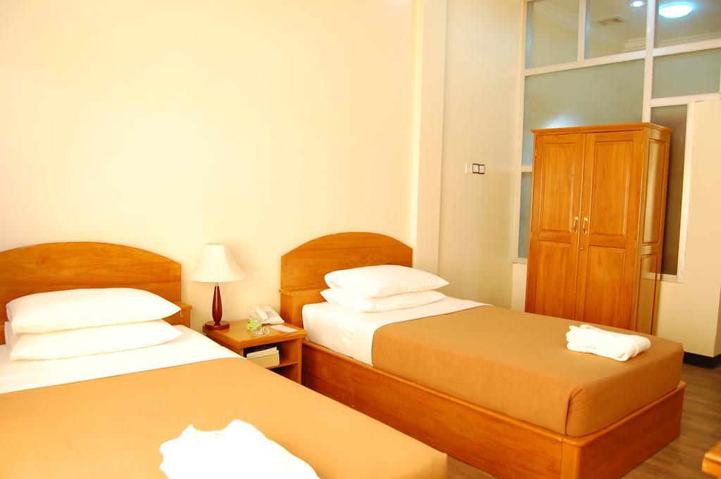 Mingalar Thiri Hotel Naypyidaw Exterior photo