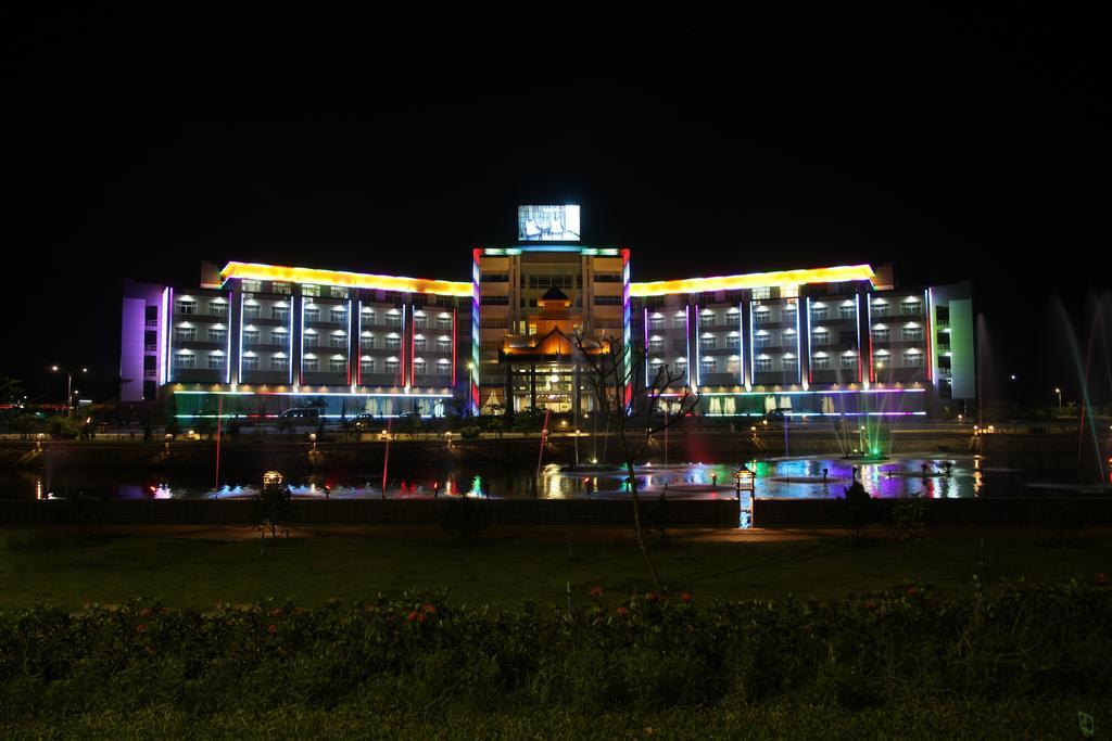 Mingalar Thiri Hotel Naypyidaw Exterior photo